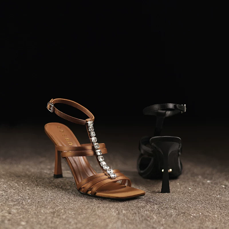 Letnie, modne sandały na cienk – Water Shoes recenzja i cena